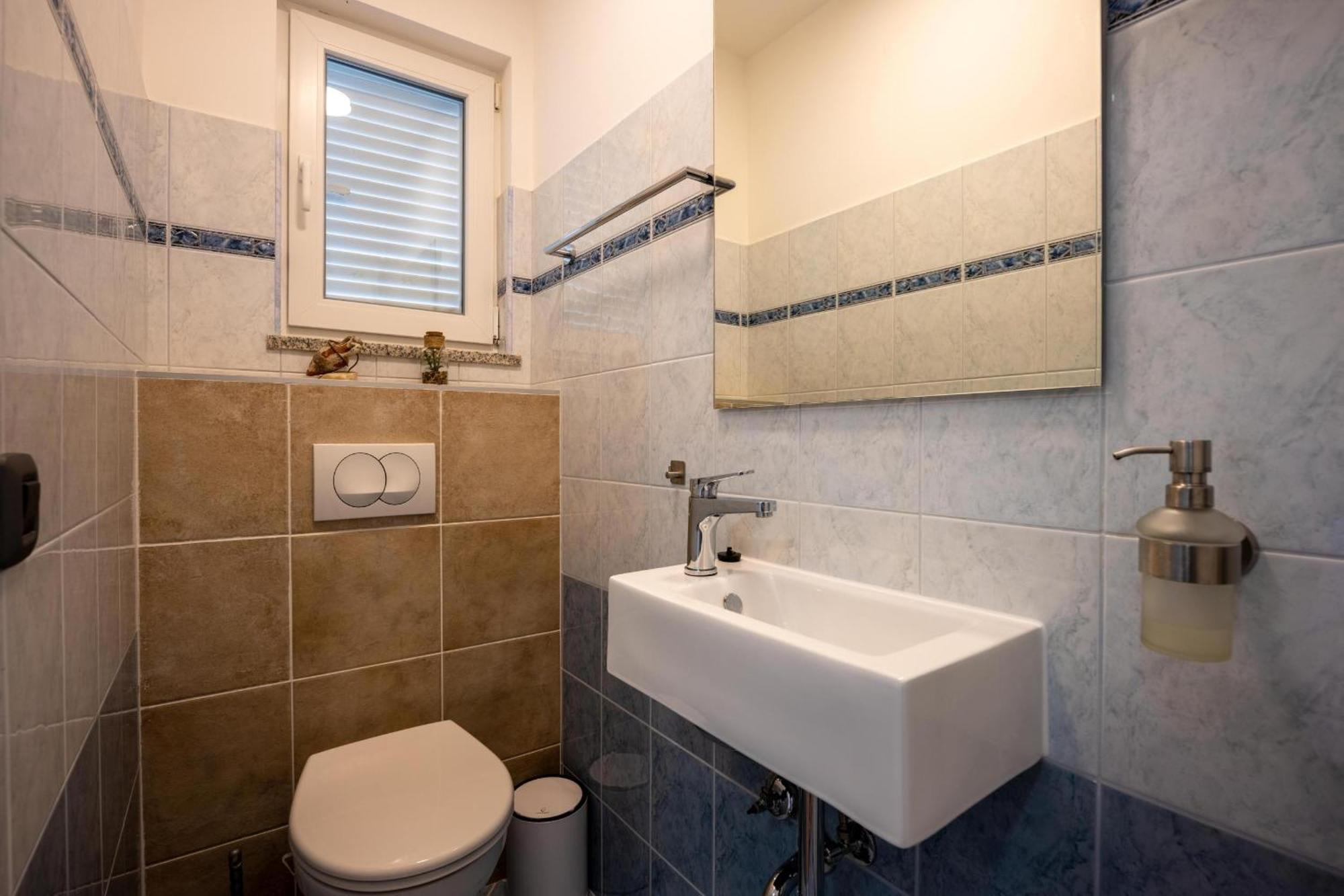 Villa Beauty With Heated Pool And Jacuzzi Канфанар Екстер'єр фото
