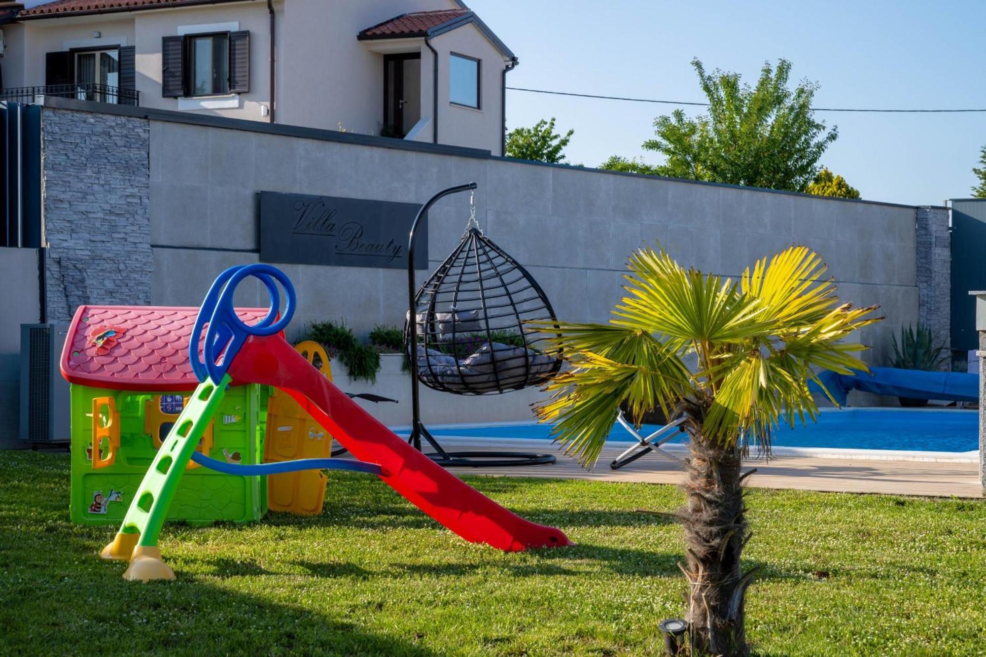 Villa Beauty With Heated Pool And Jacuzzi Канфанар Екстер'єр фото